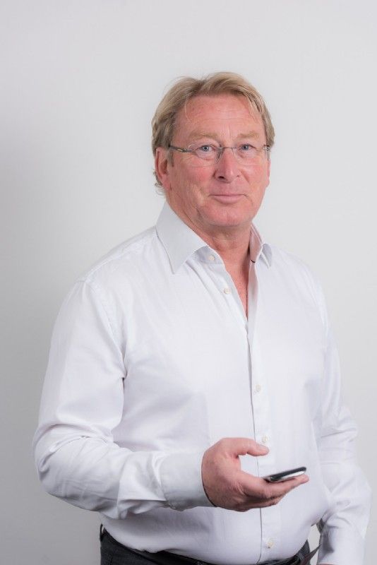 Nik Tennant